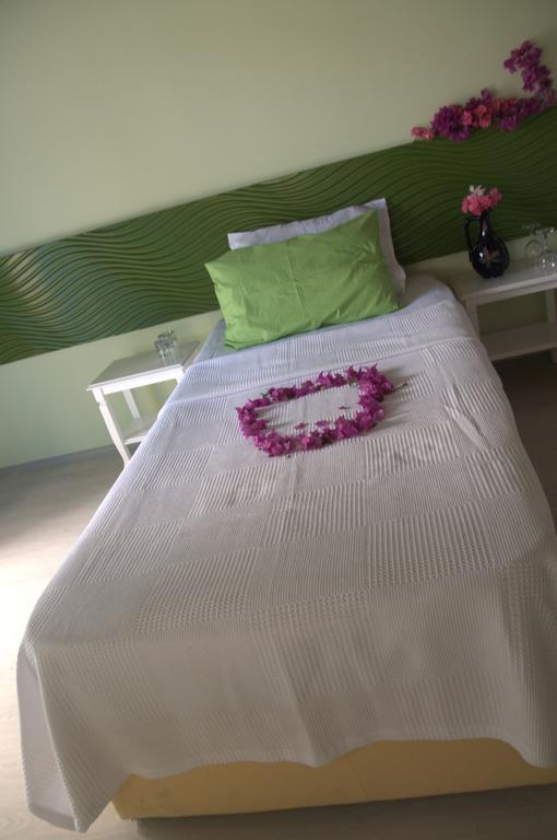 Pasalimani Hotel Кешме Номер фото