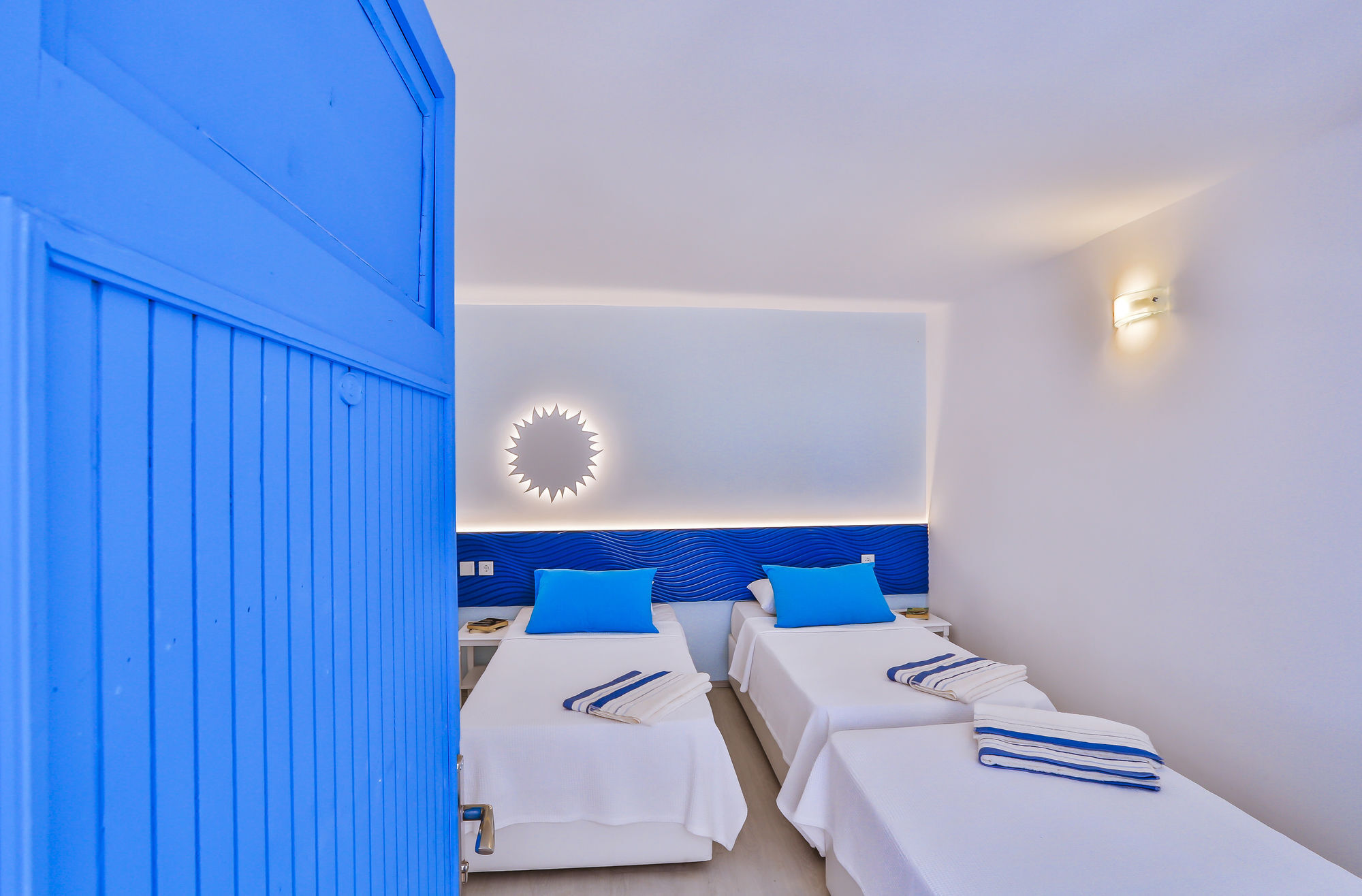 Pasalimani Hotel Кешме Экстерьер фото